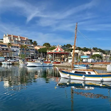 With Sea View Near Renecros * Bandol