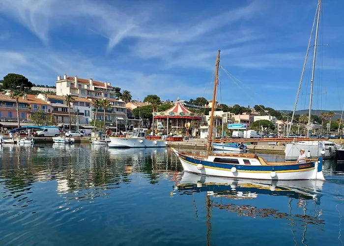 With Sea View Near Renecros * Bandol